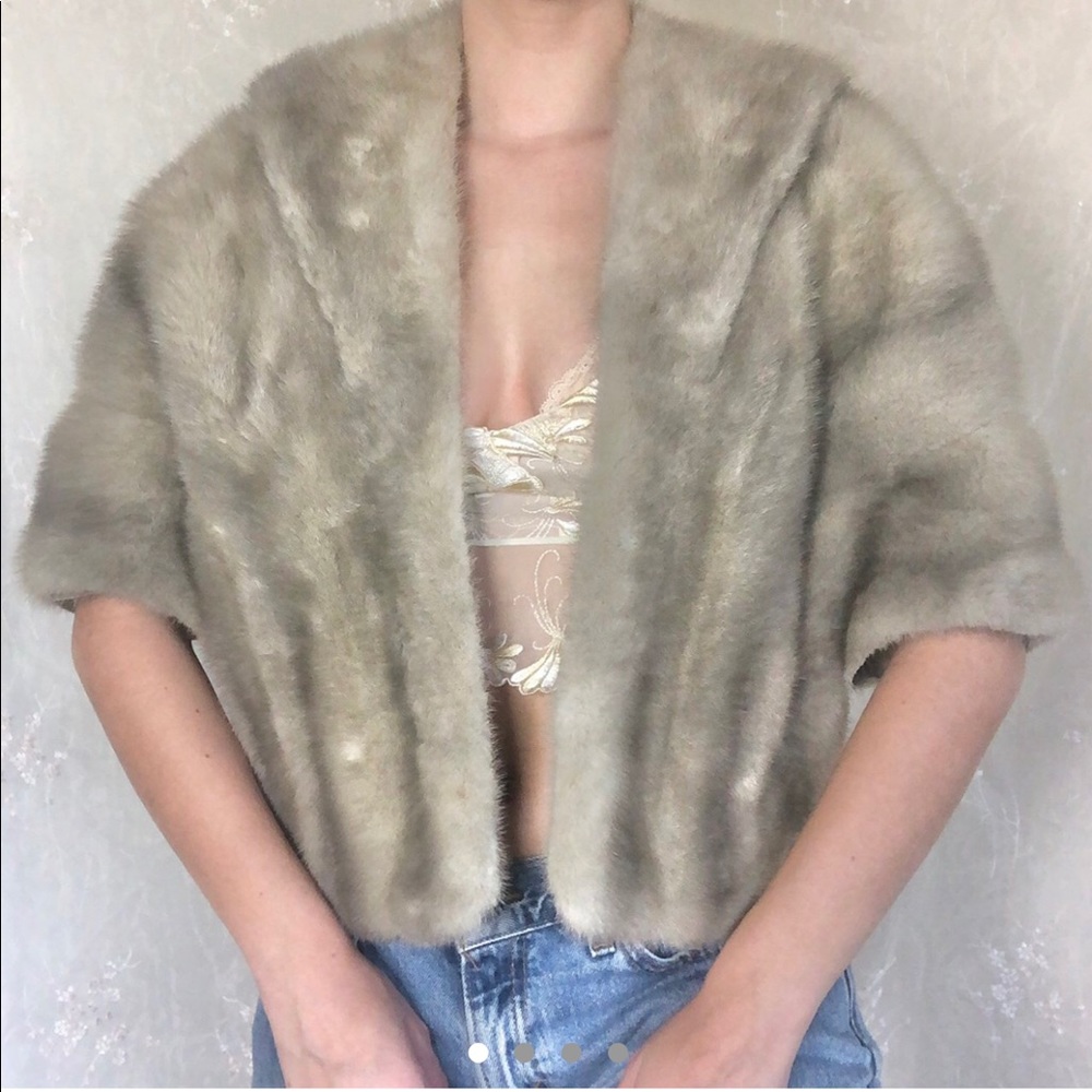 true vintage elegant fur shawl wrap 💞